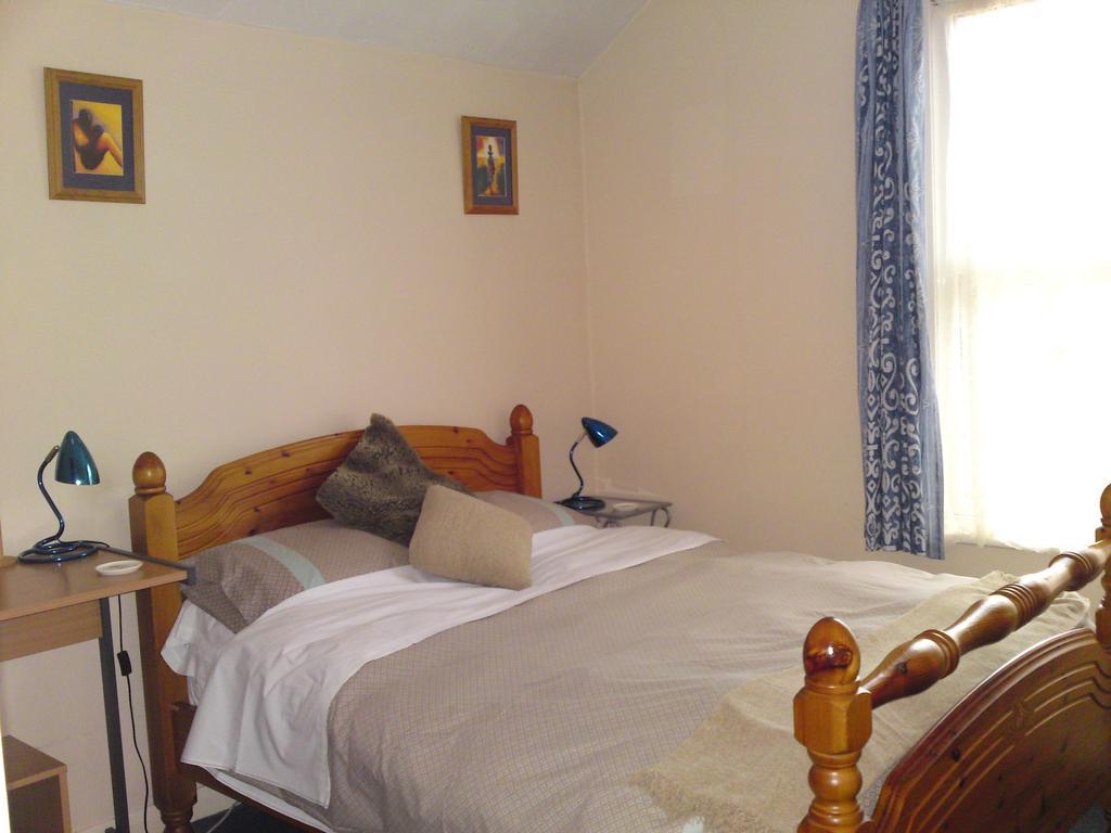 Crestwell House Bed & Breakfast อีสต์ลีห์ ห้อง รูปภาพ